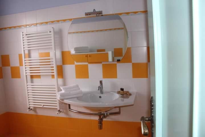 Ari B&B Montesilvano Marina エクステリア 写真